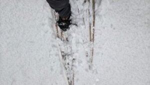 Emergency Ski Shoes. Winter bushcraft skills.